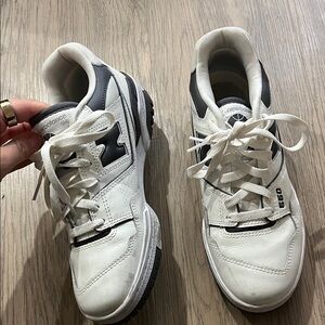 New Balance Men's White and Gray Sneakers
